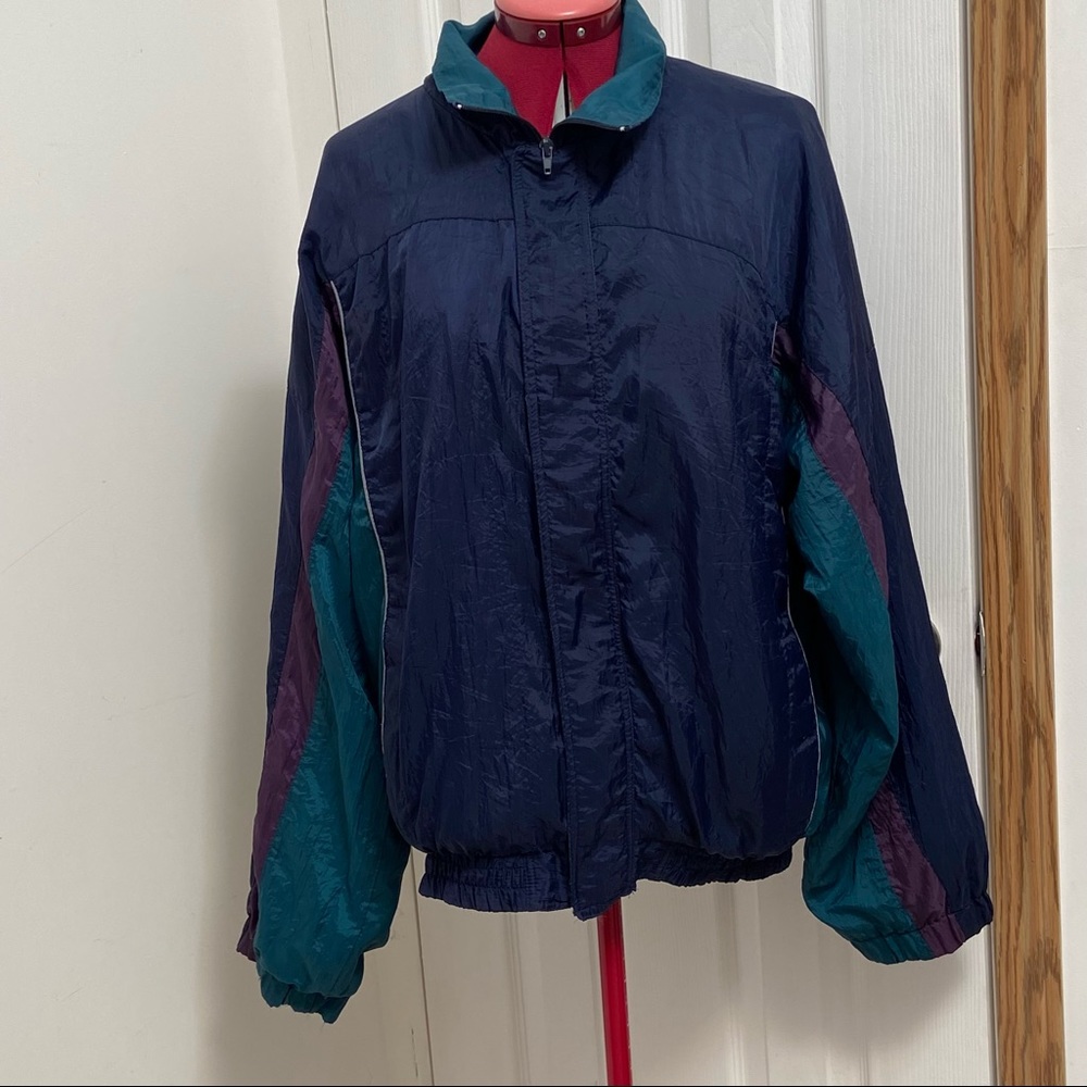 R&R Sports colour block long sleeves jacket zipper front closure. Size M. Used
